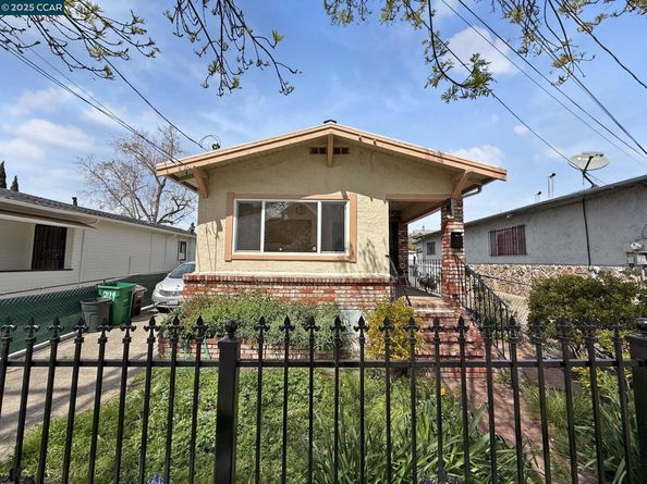 2129 Harrington Ave, Oakland CA 94601