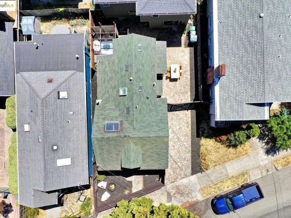 1236 Hopkins Street, Berkeley CA 94702
