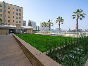 1 Lakeside Dr 1010, Oakland CA 94612