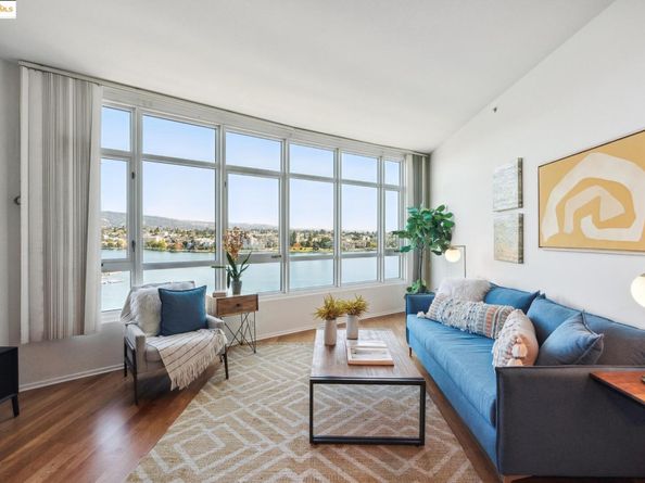 1 Lakeside Dr 1010, Oakland CA 94612