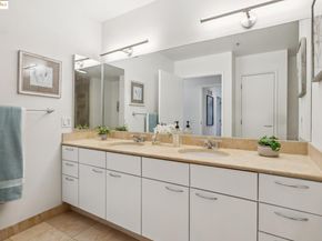 1 Lakeside Dr 1010, Oakland CA 94612