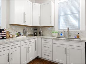 2207 E 21St St, Oakland CA 94606