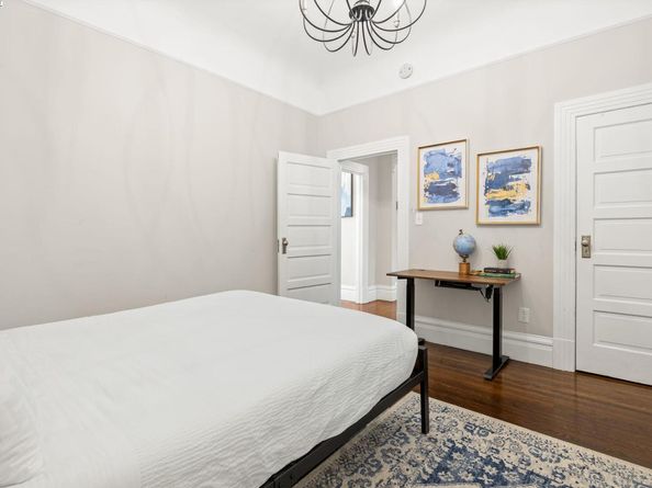 2207 E 21St St, Oakland CA 94606