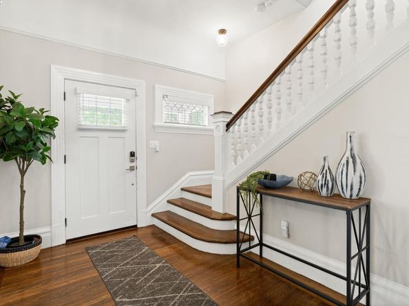 2207 E 21St St, Oakland CA 94606