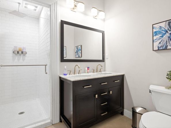 2207 E 21St St, Oakland CA 94606