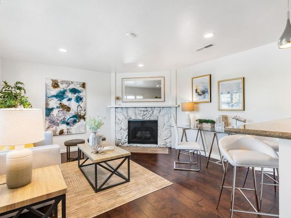 1233 Broadway D, Alameda CA 94501