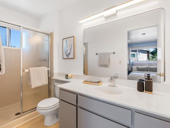 1233 Broadway D, Alameda CA 94501