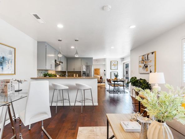 1233 Broadway D, Alameda CA 94501