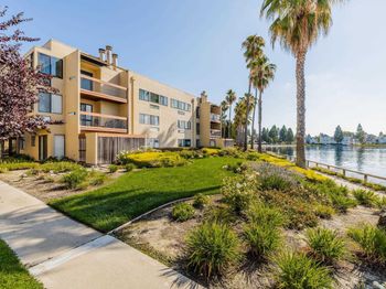 918 Beach Park Blvd