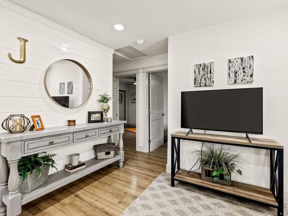 2141 Pomona, Martinez CA 94553