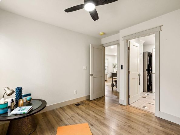2141 Pomona, Martinez CA 94553