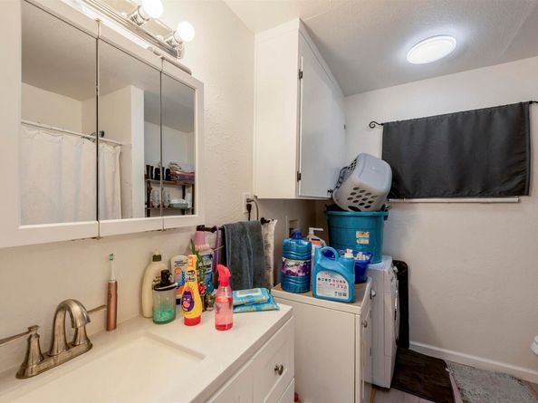 107 Catron Dr, Oakland CA 94603