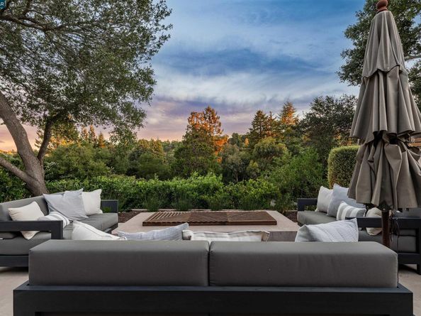 10 Ichabod Lane, Orinda CA 94563