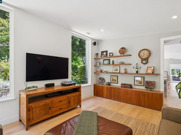 10 Ichabod Lane, Orinda CA 94563