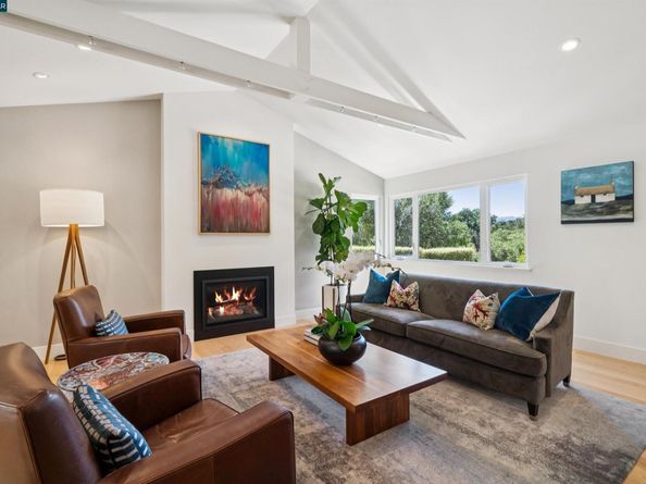 10 Ichabod Lane, Orinda CA 94563