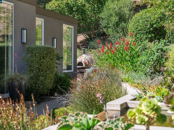 10 Ichabod Lane, Orinda CA 94563