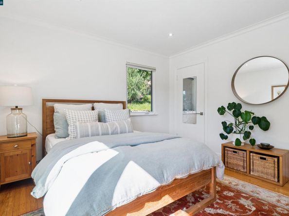 10 Ichabod Lane, Orinda CA 94563
