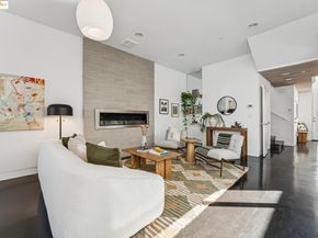 986 43rd Street, Oakland CA 94608