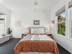 986 43rd Street, Oakland CA 94608