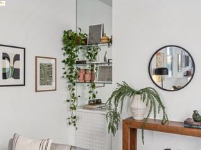986 43rd Street, Oakland CA 94608