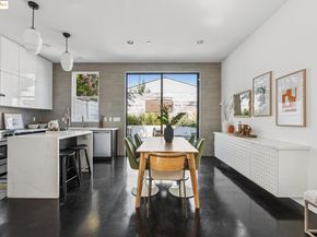 986 43rd Street, Oakland CA 94608