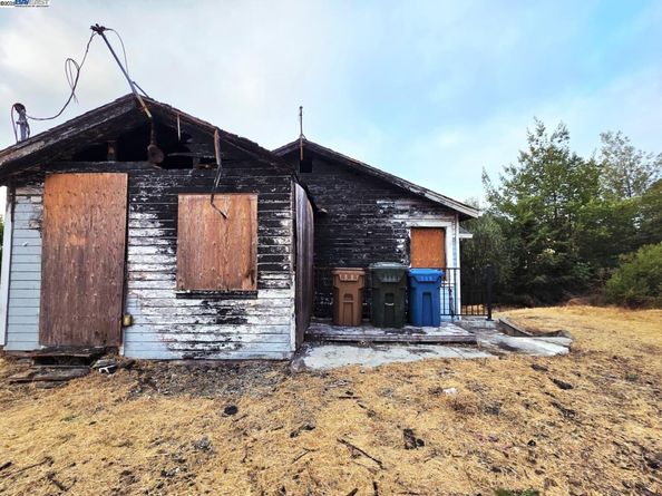 2315 Wayne St, Martinez CA 94553
