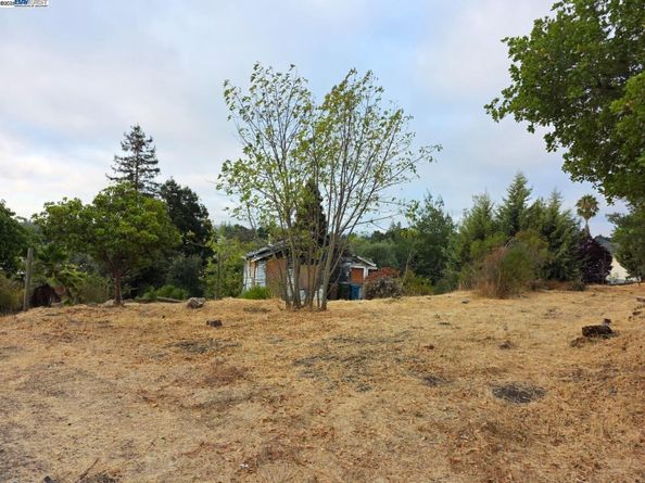2315 Wayne St, Martinez CA 94553