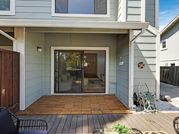 3285 Monika Ln, Hayward CA 94541