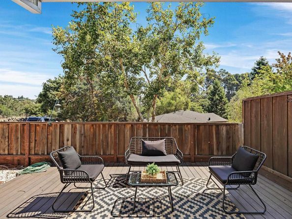 3285 Monika Ln, Hayward CA 94541