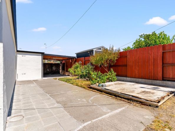 3122 Groom Dr, Richmond CA 94806