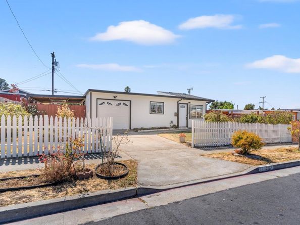 3122 Groom Dr, Richmond CA 94806
