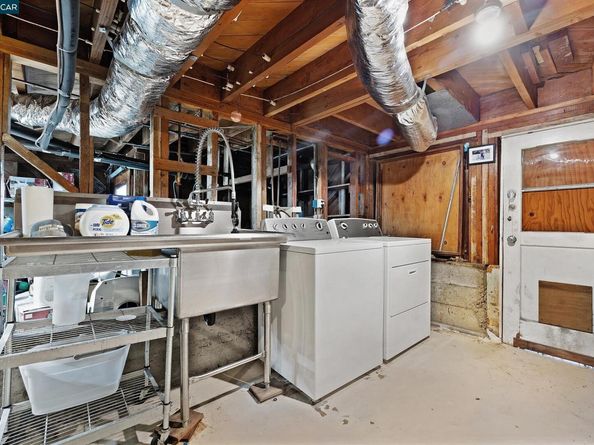 1301 Thomas Dr, Martinez CA 94553