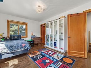 1301 Thomas Dr, Martinez CA 94553