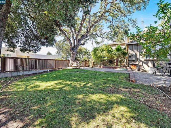 1301 Thomas Dr, Martinez CA 94553