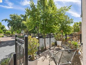 8892 Bellina Commons, Dublin CA 94566