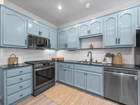 8892 Bellina Commons, Dublin CA 94566
