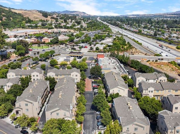8892 Bellina Commons, Dublin CA 94566