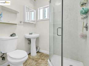 1090 70Th Ave, Oakland CA 94621