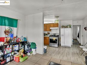 1090 70Th Ave, Oakland CA 94621