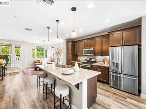2707 Hollingbury Cmn, Livermore CA 94550