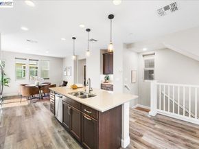 2707 Hollingbury Cmn, Livermore CA 94550