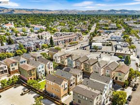 2707 Hollingbury Cmn, Livermore CA 94550
