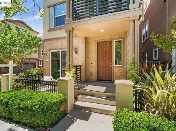 2707 Hollingbury Cmn, Livermore CA 94550