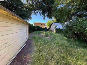 2233 85th Ave, Oakland CA 94605