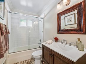340 Donald Dr, Moraga CA 94556