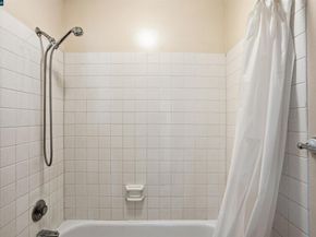 250 Whitmore St 106, Oakland CA 94611