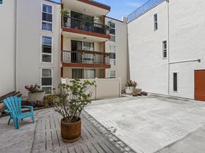 250 Whitmore St 106, Oakland CA 94611