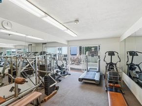 250 Whitmore St 106, Oakland CA 94611