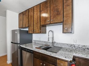 250 Whitmore St 106, Oakland CA 94611