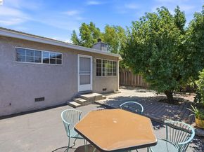 1318 Hudson St, Redwood City CA 94061